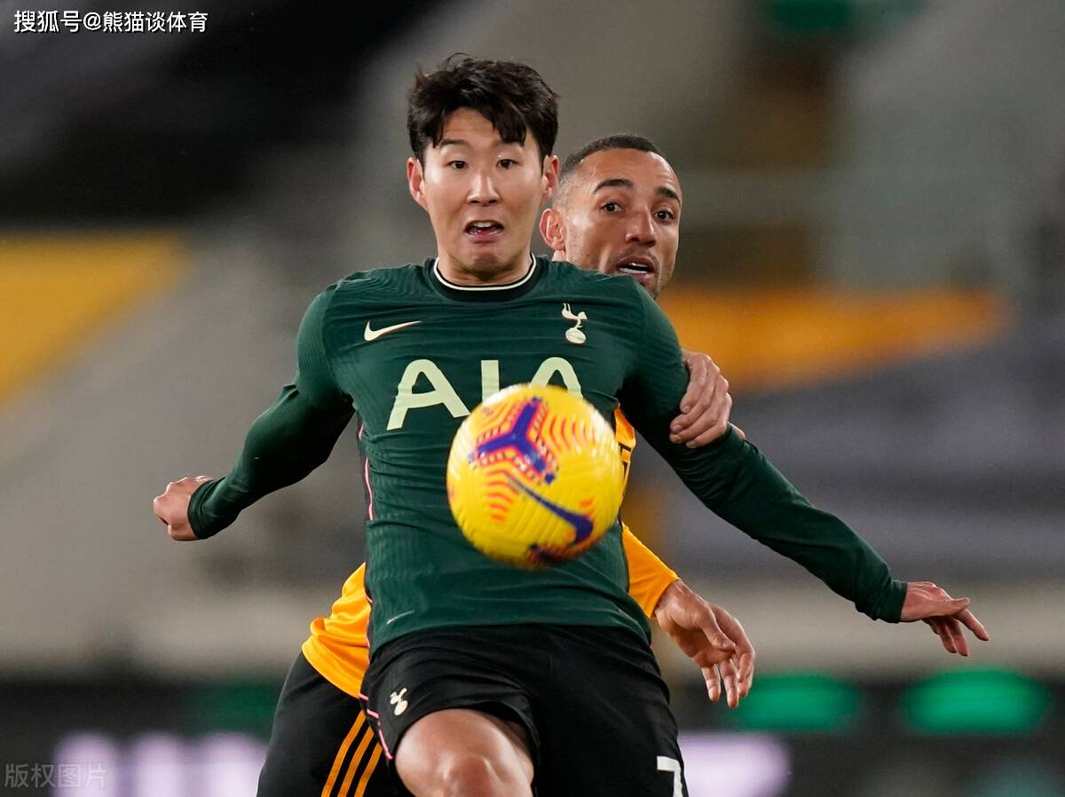 包含转折点那不勒斯状态回暖，社区盾今晨攻防权衡，态度坚定，身体对抗强度拉满的词条-九游体育